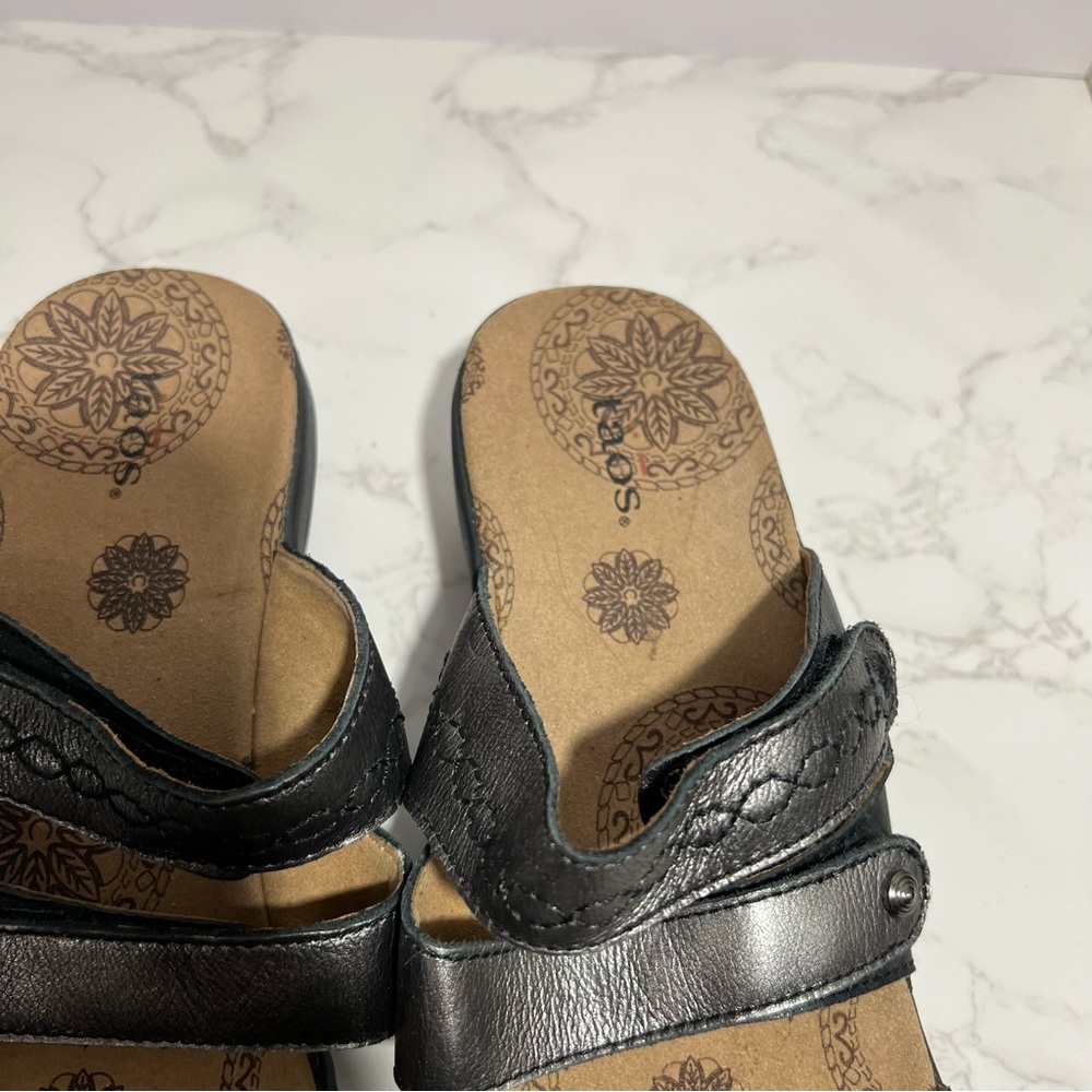 Taos Tour Women's Metallic Pewter Leather Hook and Loop Slip-On Sandals -- 11 - Picture 7 of 10